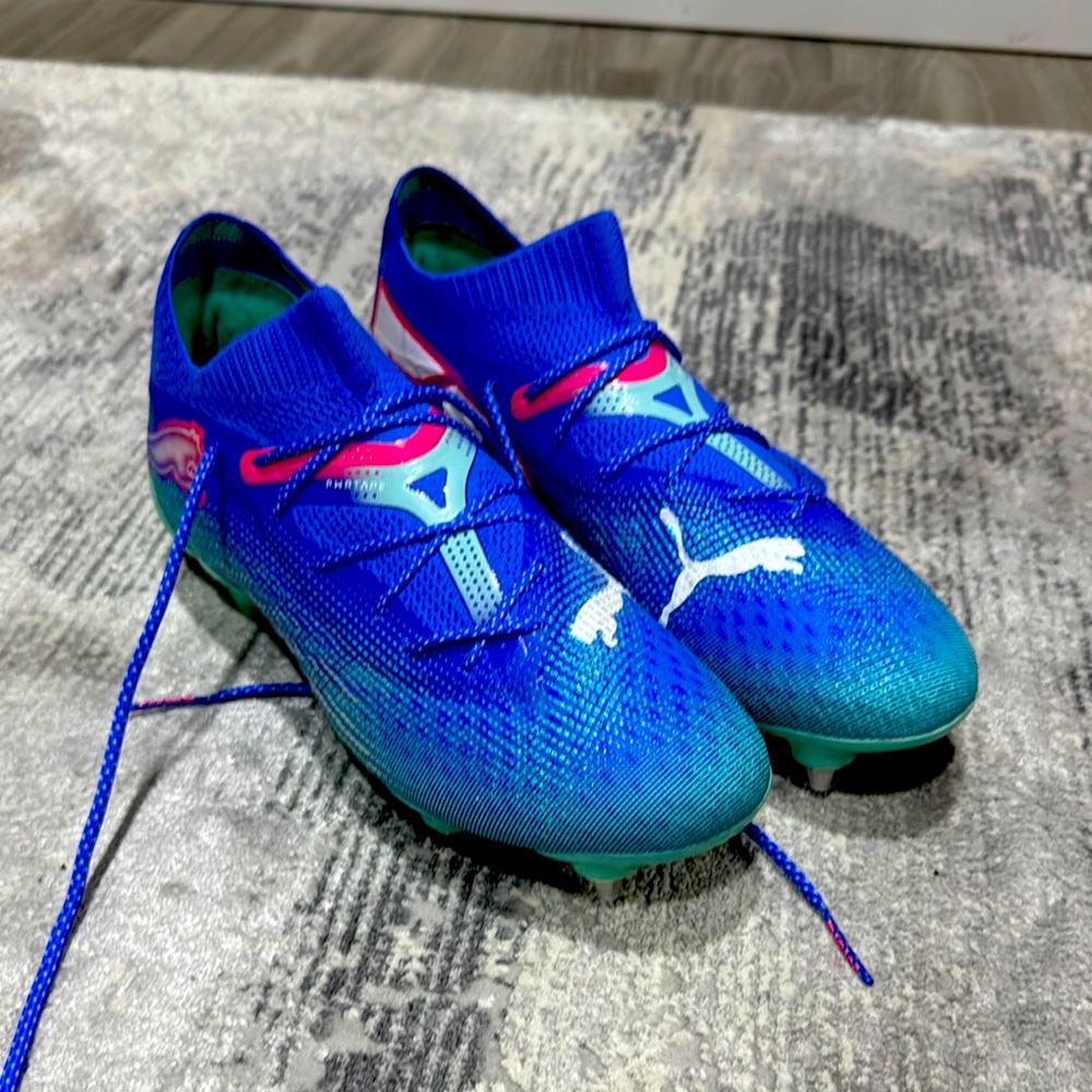 Puma Blue Sneakers High-Performance Athletic Shoes soccer with metal spikes